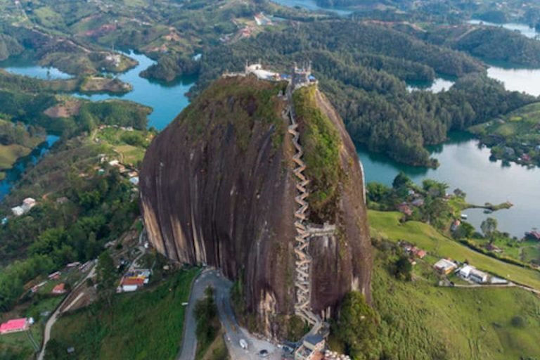 Bosko, Guatapé, Colombia 6