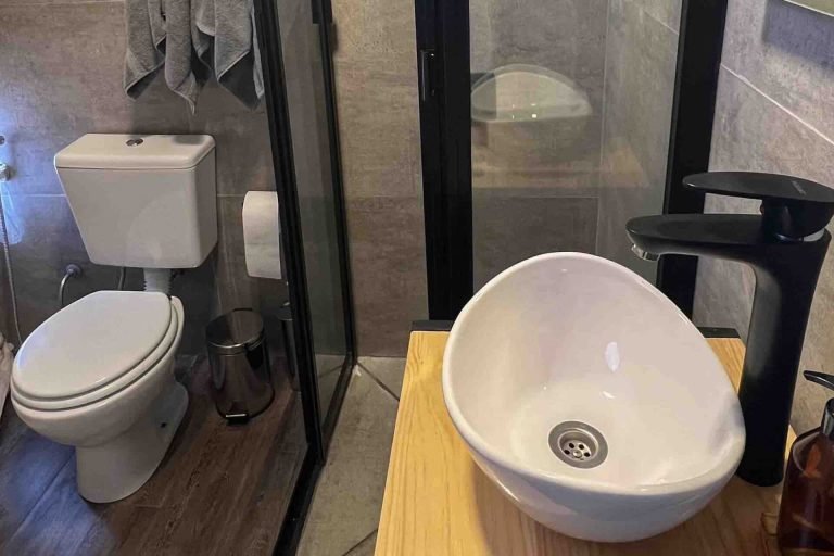 Deer Glamping, Lujan de Cuyo, Mendoza 3-min