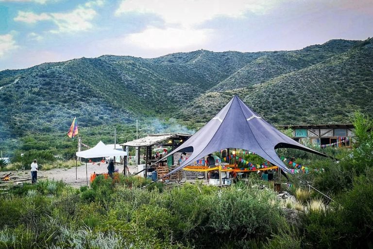 Domos Andinos Host Camp, Mendoza 5-min