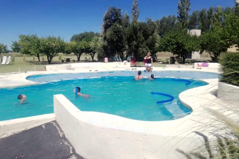 Entre acequias piletas de dia