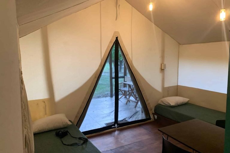 Entre acequias puerta carpa