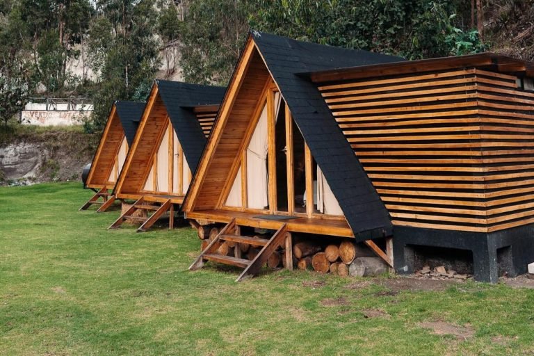 Hawkay, Yambo, Ecuador 1