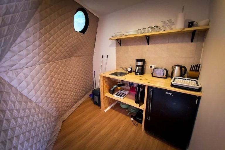 Hostel Valhalla & Glamp, Bariloche 2-min