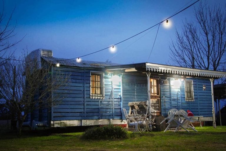 Los dos vagones, Magdalena, Buenos Aires 1