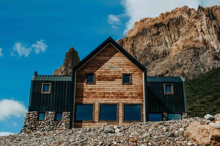 Puesto Cagliero, Los Huemules, Santa Cruz 4-min