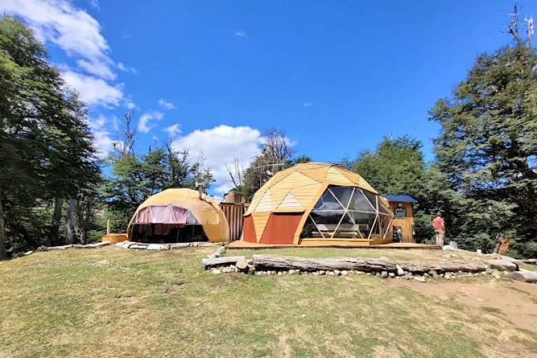 Refugio Newmayer, Valle del Challhuaco, Rio Negro 3-min