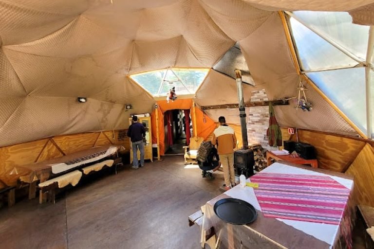 Refugio Newmayer, Valle del Challhuaco, Rio Negro 5-min