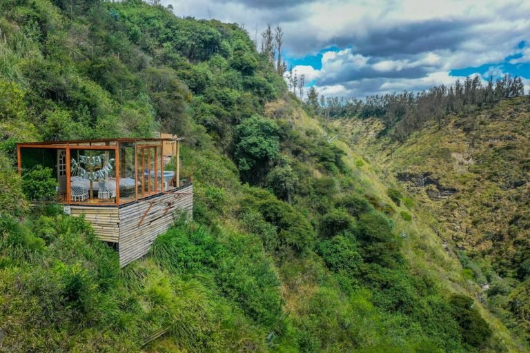 Samay Collections, Tababela, Ecuador 2